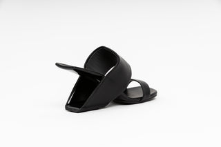 United Nude, loop Hi, Black leather sandal/heel with thick strap and as a heel, 2 in 1, The Shoe Curator.