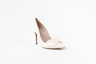 Ted Baker, Hyana, White leather stiletto with pointed toes and bow on the front, The Shoe Curator